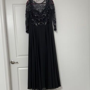 Elegant dark navy blue , top Lace Evening Gown